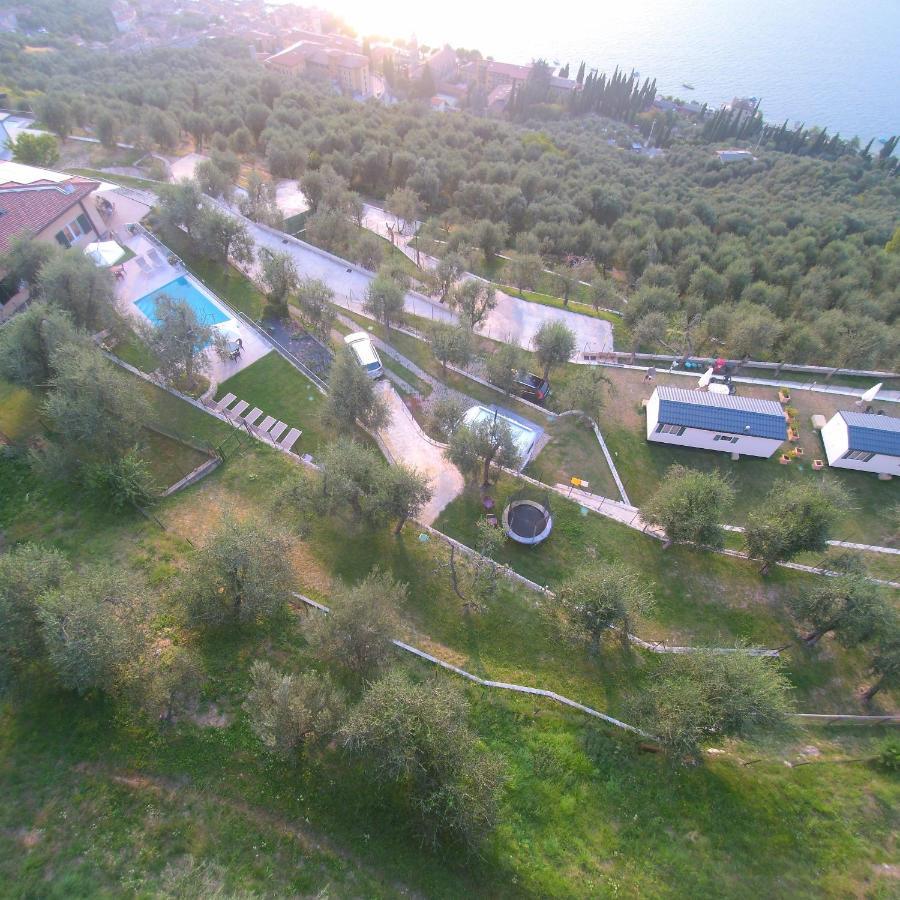 Agricampeggio Relax Maxicaravan Кастелето ди Бренцоне Екстериор снимка